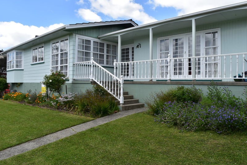 6 Irene Crescent, Dinsdale, Hamilton - Carousel 2