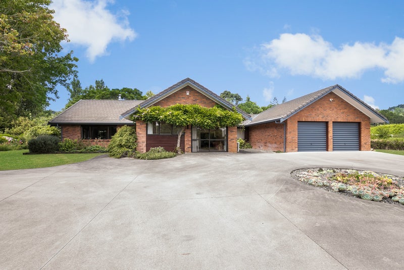 24 Jack Paterson Road, Ōpaheke, Papakura - Carousel 20
