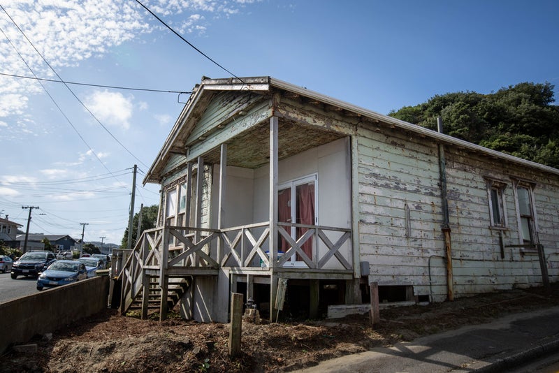 29 Brighton Street, Island Bay, Wellington - Carousel 1