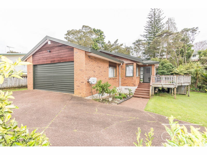 53B Godley Road, Green Bay, Auckland - Carousel 12