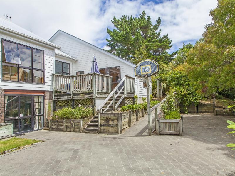 191 Normandale Road, Normandale, Lower Hutt - Carousel 2