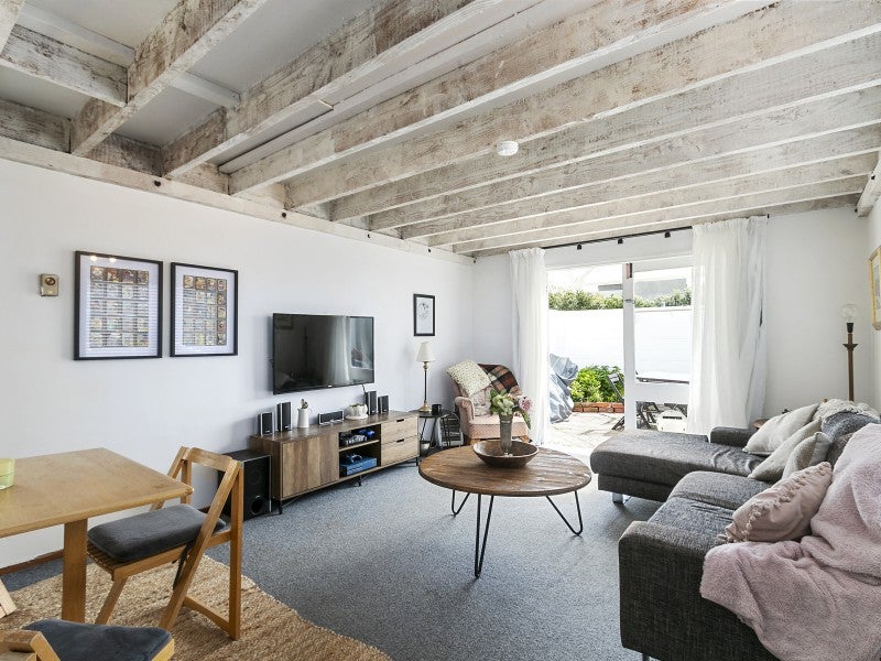 1/118 Randwick Road, MOERA, Lower Hutt - Carousel 1