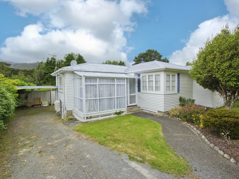 51 Stanley Street, Wainuiomata, Lower Hutt - Carousel 16