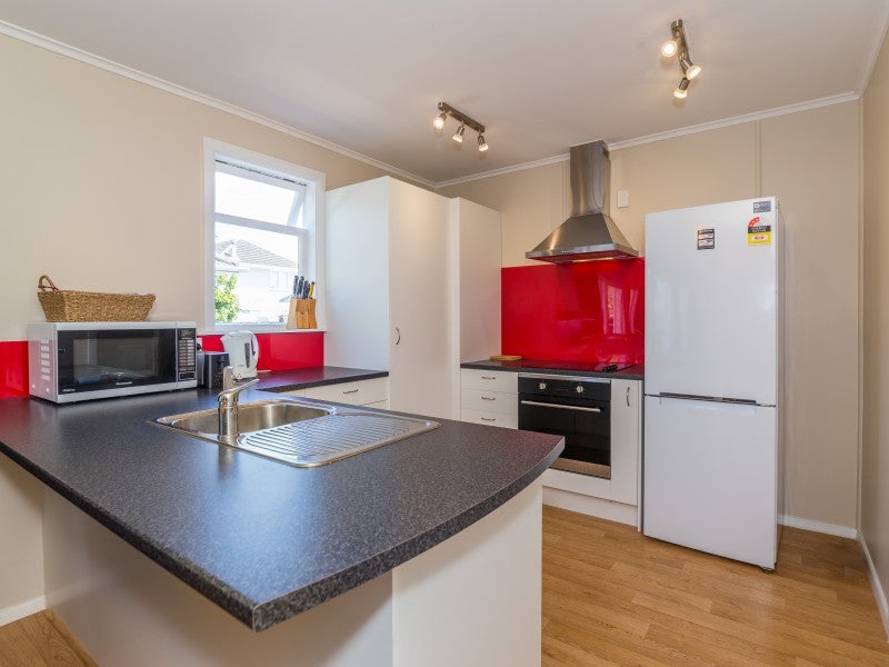 2/98 Whites Line East, Waiwhetu, Lower Hutt - Carousel 2