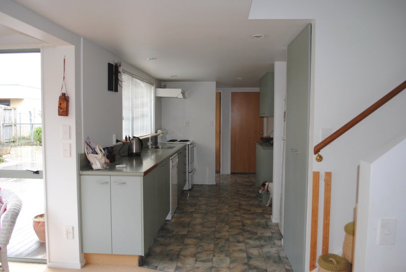 2/68A Arnold Street, Sumner, Christchurch - Carousel 11