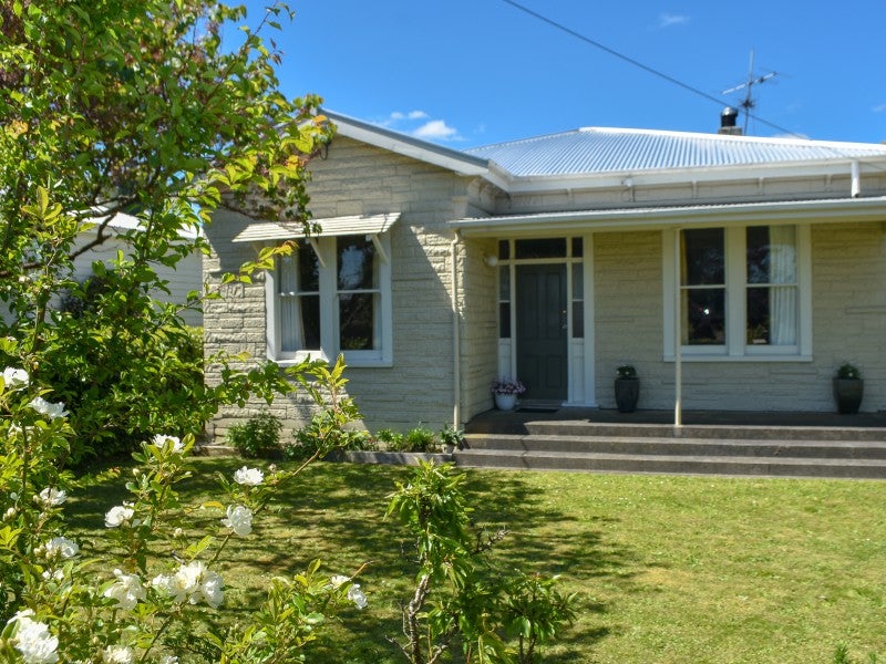 18 Devon Street, Solway, Masterton - Carousel 1