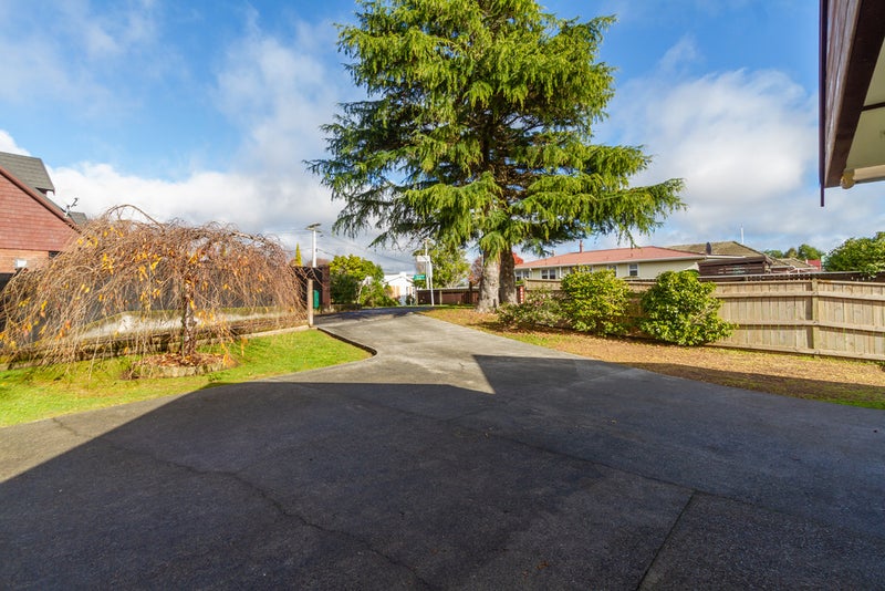 1 Alleys Way, Ebdentown, Upper Hutt - Carousel 19