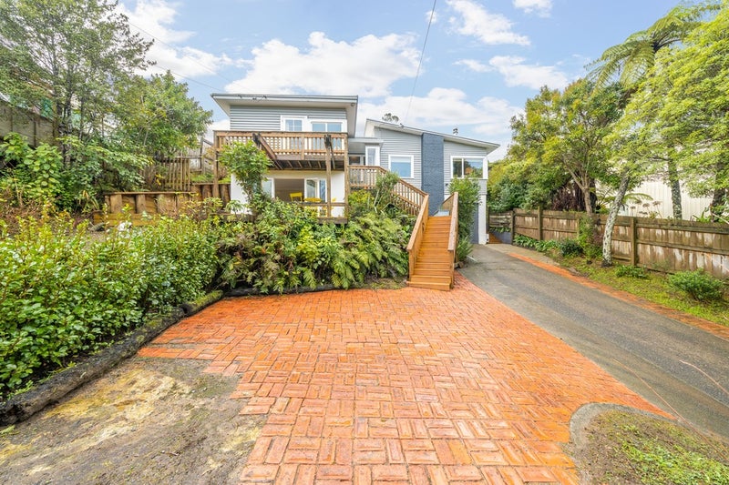 80 Park Road, Belmont, Lower Hutt - Carousel 2
