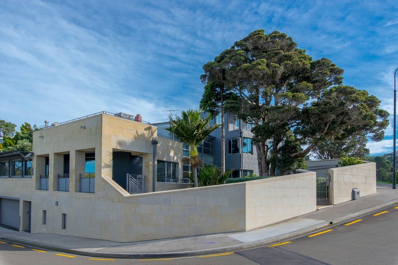 19 Salamanca Road, Kelburn, Wellington - Carousel 1