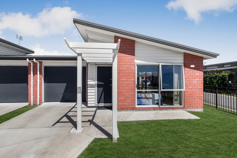 11 Totara Meadows Court, Wiri, Auckland - Carousel 1