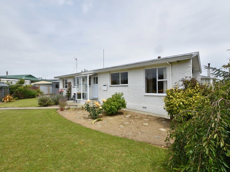 239 John Court, Heidelberg, Invercargill - Carousel 1