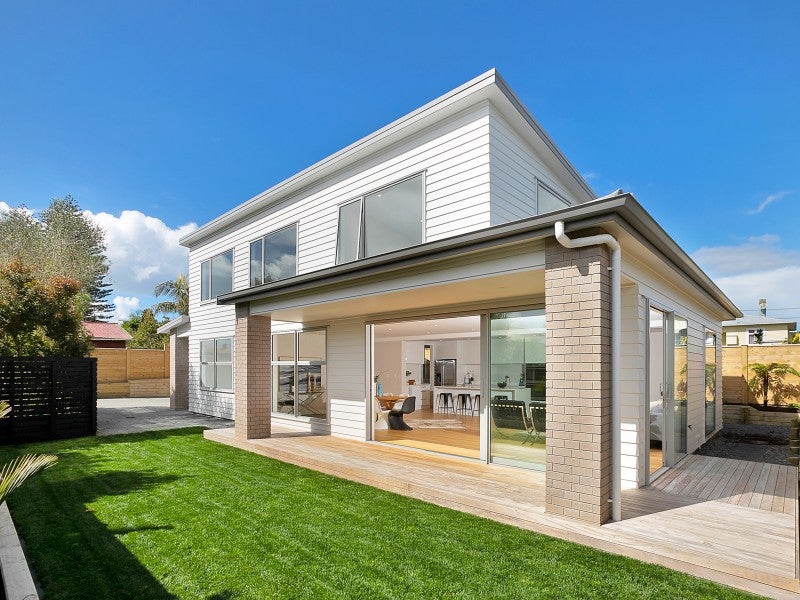 30A Walker Road, Point Chevalier, Auckland - Carousel 1