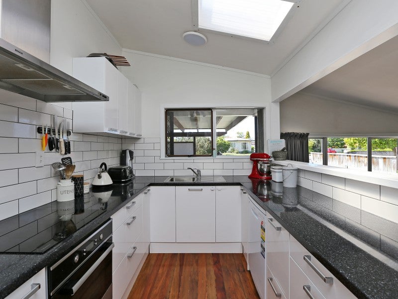 1101 Allenby Street, Akina, Hastings - Carousel 1