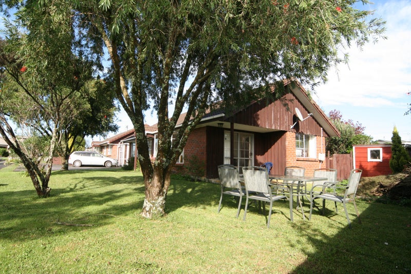 4B Pinotage Place, Huapai, Kumeu - Carousel 2