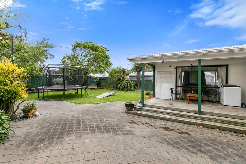 283 Naenae Road, Naenae, Lower Hutt - Carousel 2