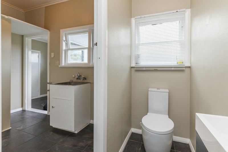 168 Botanical Road, Takaro, Palmerston North - Carousel 14