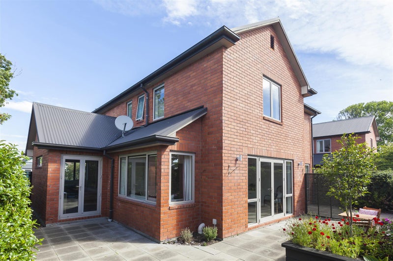 109 Innes Road, St Albans, Christchurch - Carousel 1