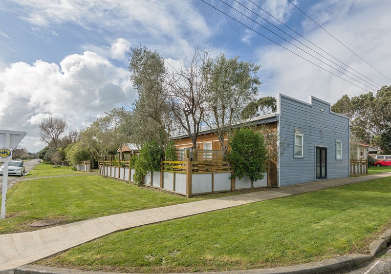 2 Kowhai Street, Tokomaru, Palmerston North - Carousel 1