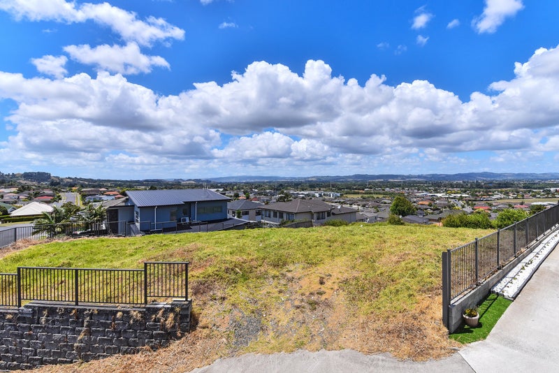 40 Nanleen Rise, Manurewa, Auckland - Carousel 2