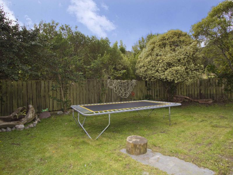 8 Prebble Grove, Naenae, Lower Hutt - Carousel 20