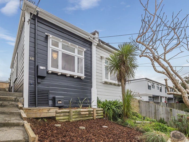 48 Edinburgh Terrace, Berhampore, Wellington - Carousel 1