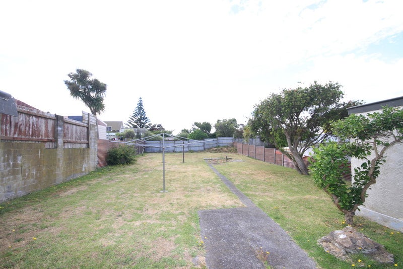 6 Owen Street, Gonville, Whanganui - Carousel 18