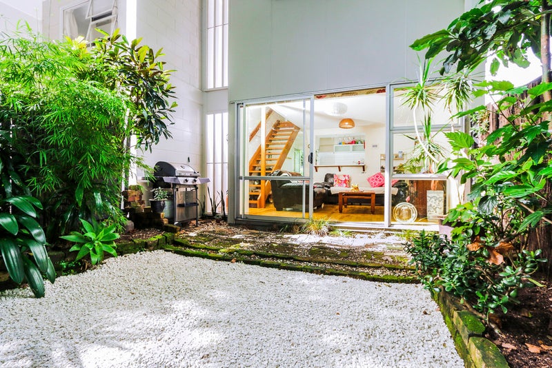 10/145 Howe Street, Freemans Bay, Auckland - Carousel 1