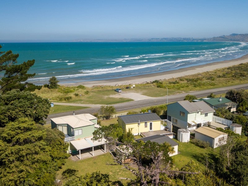 41 Judges Parade, Mahia, Nuhaka - Carousel 2