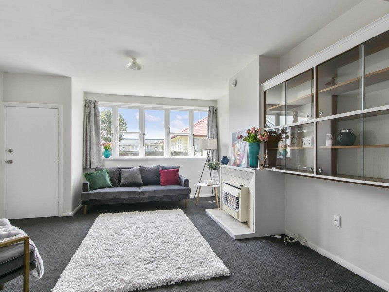 2/28 Scholefield Street, Petone, Lower Hutt - Carousel 2