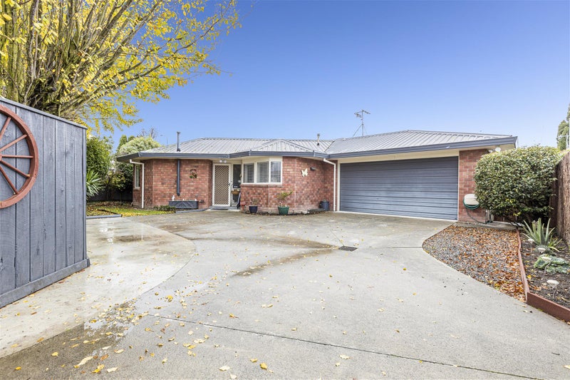 9A Stewart Crescent, Hokowhitu, Palmerston North - Carousel 1