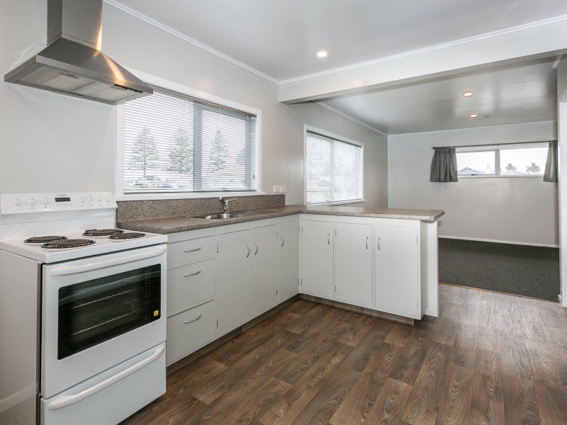 2/9 Ellison Street, TE AWA, NAPIER - Carousel 2