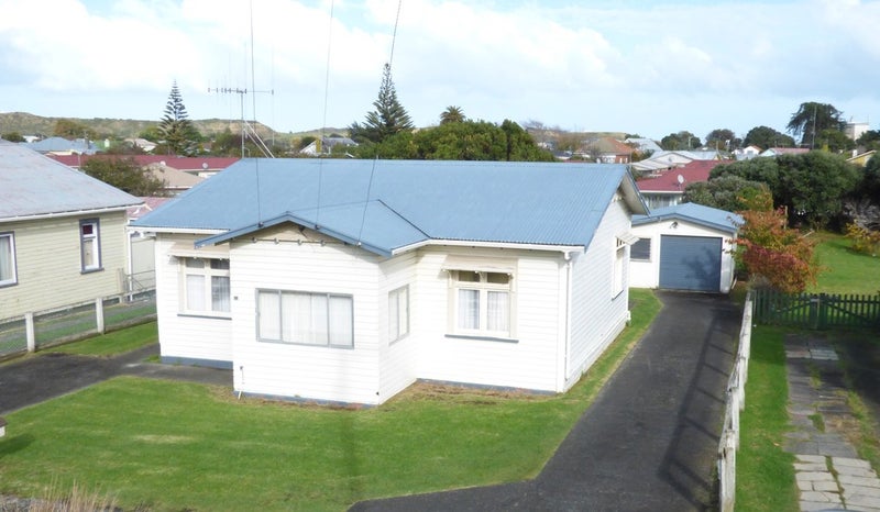 17 Rata Street, Gonville, Whanganui - Carousel 2