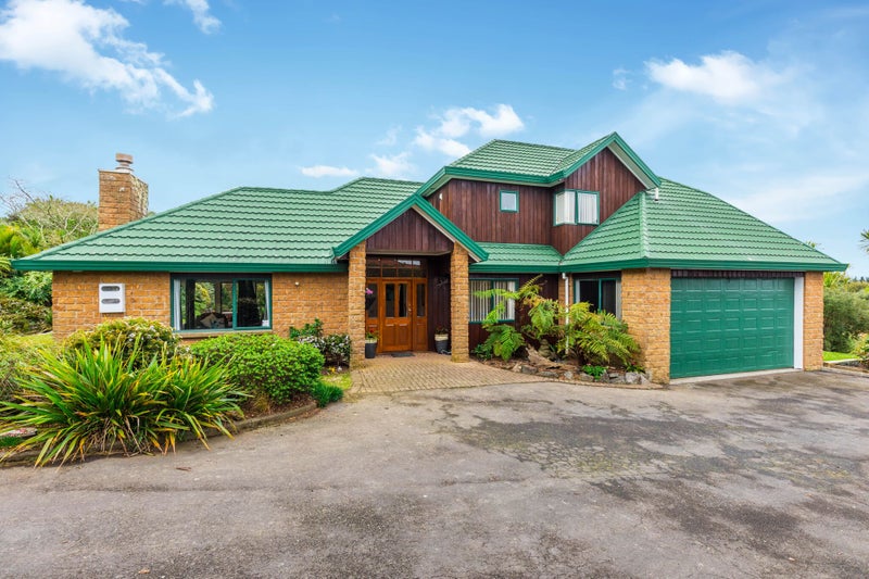 105 Polo Prince Drive, Manurewa - Carousel 1