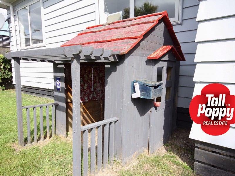 2/6 Pitt Street, Moera, Lower Hutt - Carousel 1