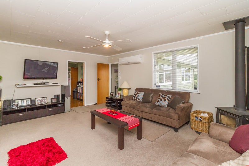 80 Pasadena Crescent, Totara Park, Upper Hutt - Carousel 2