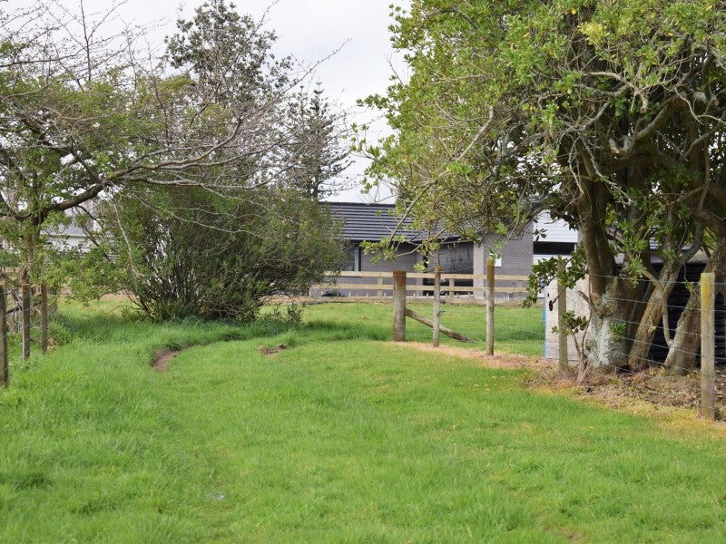 4 Victoria Terrace, Ohau, Ōhau - Carousel 5