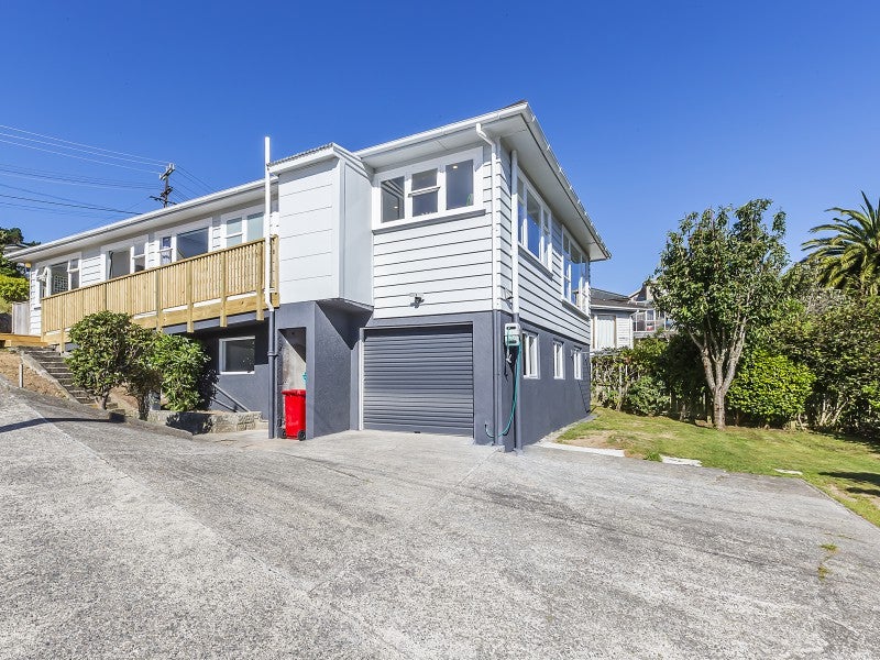 51 Glanmire Road, Newlands, Wellington - Carousel 1