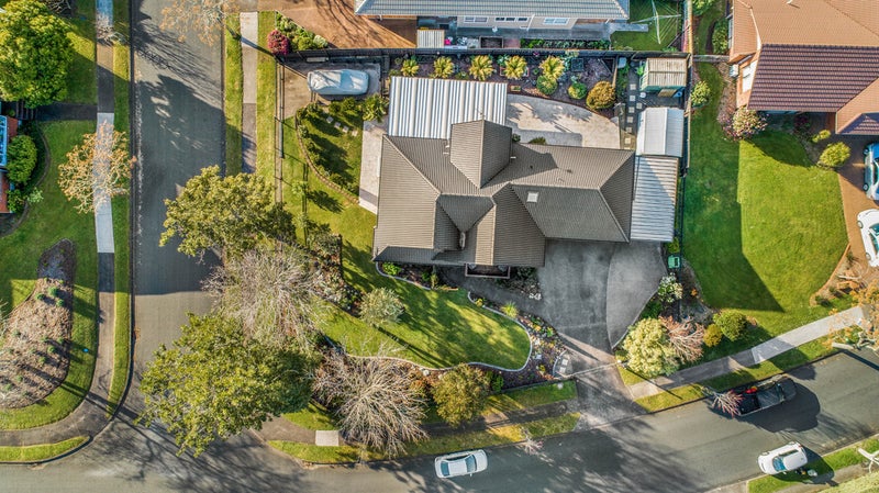 25 Keywella Drive, Conifer Grove, Takanini - Carousel 26