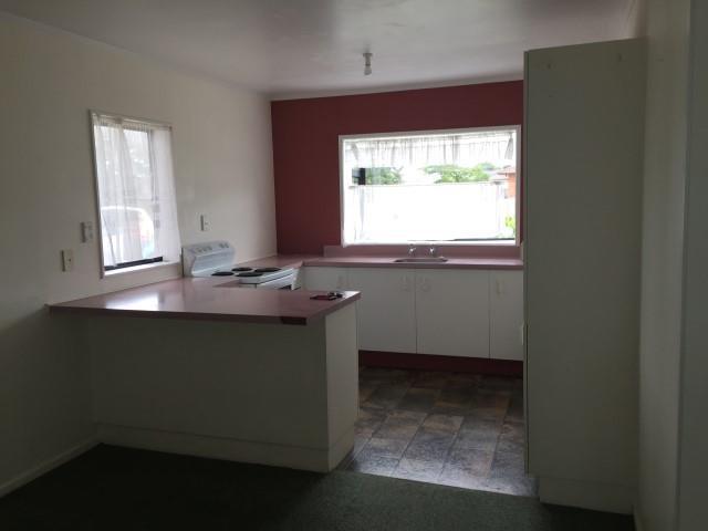87 Etherton Drive, Weymouth, Auckland - Carousel 2