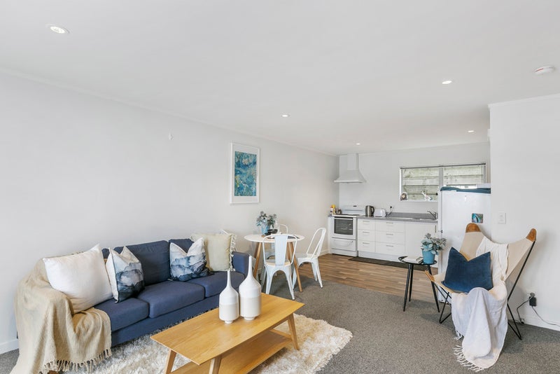 8/8 Middleton Road, Johnsonville, Wellington - Carousel 2