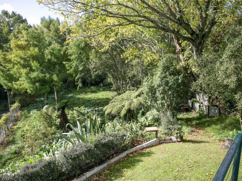 26 Tudor Crescent, Chedworth, Hamilton - Carousel 1