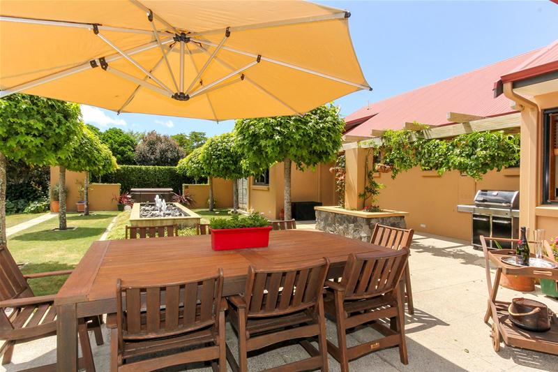 43 Shelter Grove, Frankleigh Park, New Plymouth - Carousel 2