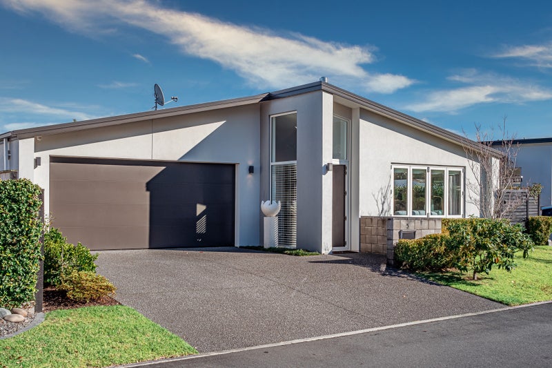 5 Aubrey Way, Brookfield, Tauranga - Carousel 1
