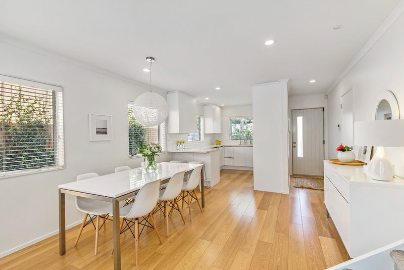 19D Nimstedt Avenue, Oteha, Auckland - Carousel 2