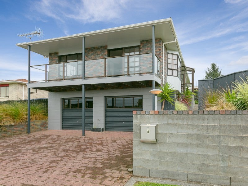 6 Virginia Place, Whalers Gate, New Plymouth - Carousel 1