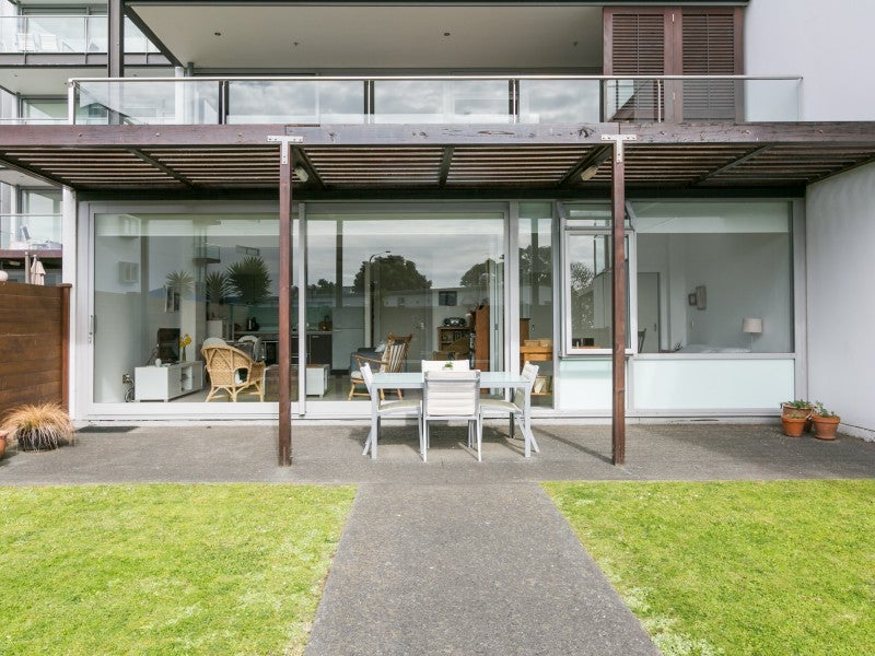 102B/14 West Quay, Ahuriri, Napier - Carousel 1