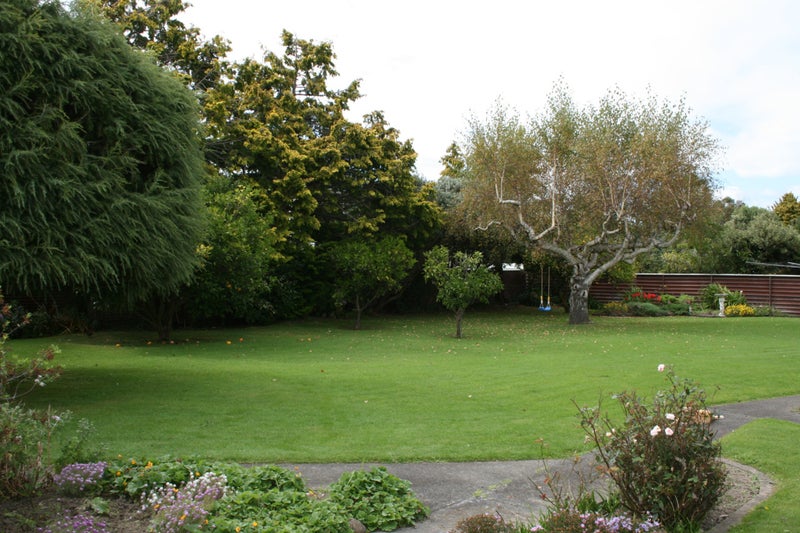 9 Anzio Place, Awapuni, Palmerston North - Carousel 2