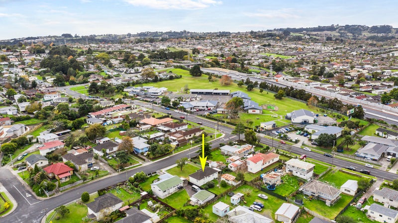 19 Ellen Street, Manurewa East, Auckland - Carousel 11