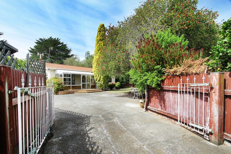 47 Exeter Crescent, Pirimai, Napier - Carousel 2