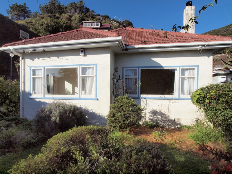 279 Muritai Road, Eastbourne, Lower Hutt - Carousel 1